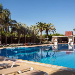piscina-silken-hotel-seville