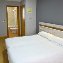habitación-estándar-hotel-de-uso-sencillo-oviedo