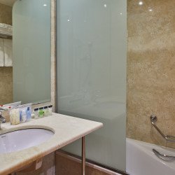 bathroom-silken-hotel-seville