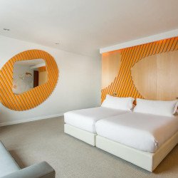 deluxe-twin-room-mate-oscar-madrid