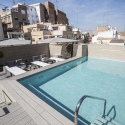 swimming-pool-vincci-mercat-hotel-valencia
