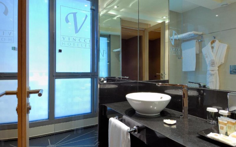 bathroom-estandar-vincci-frontaura-hotel-valladolidl.