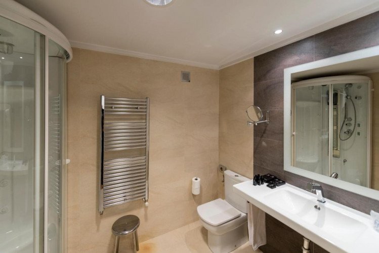 bathroom2-soho-boutique-hotels-canalejas